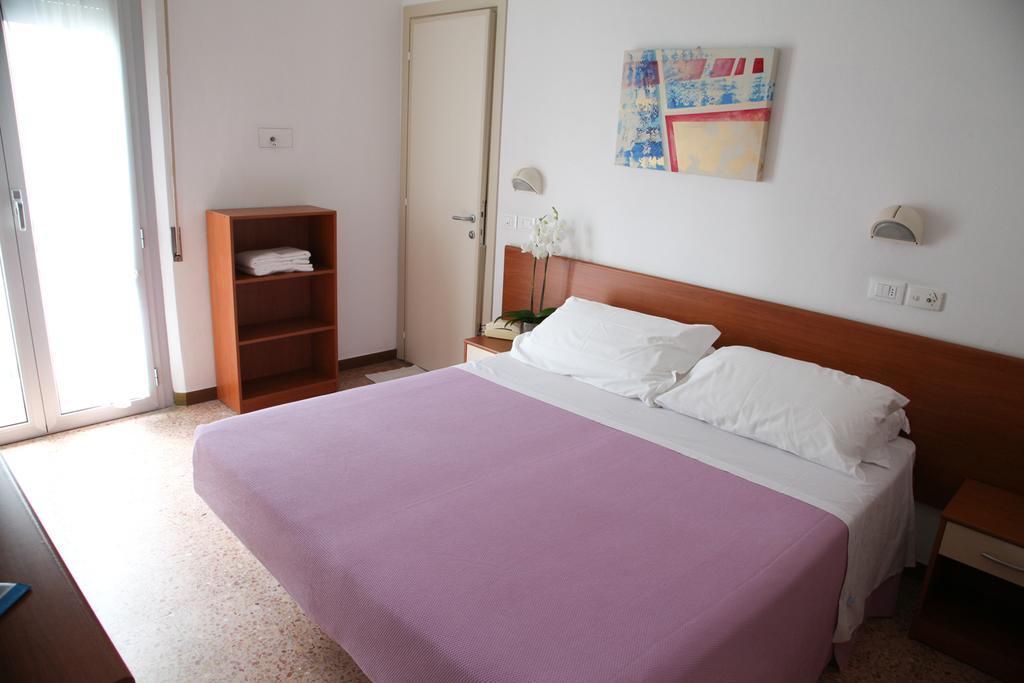 Hotel Globus Bellaria-Igea Marina Exterior photo